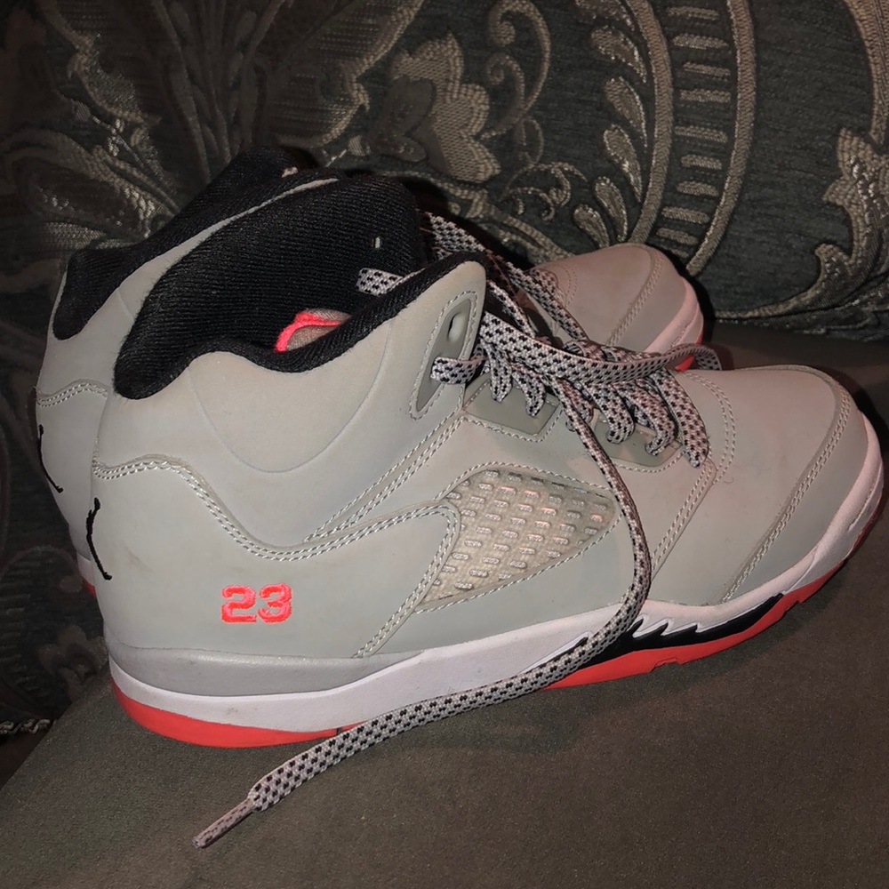 Jordan orange and grey Youth like new